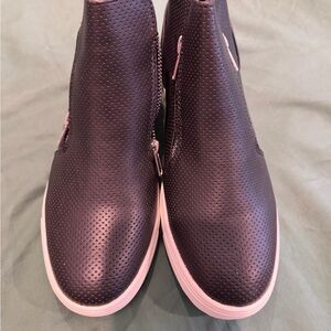 Perforated Black Women's Sneakers